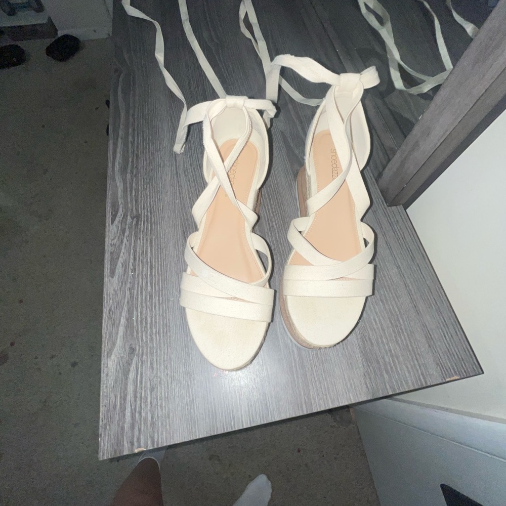 Women's Cream Strappy Sandals